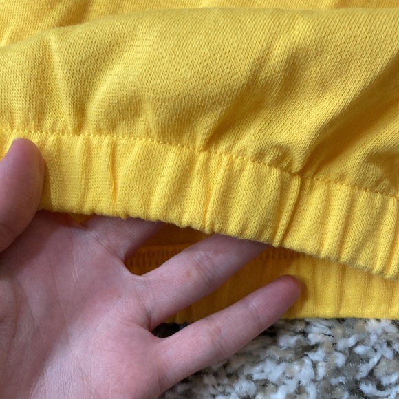 Peanuts hooded pull over sweater - Picture 5 of 5